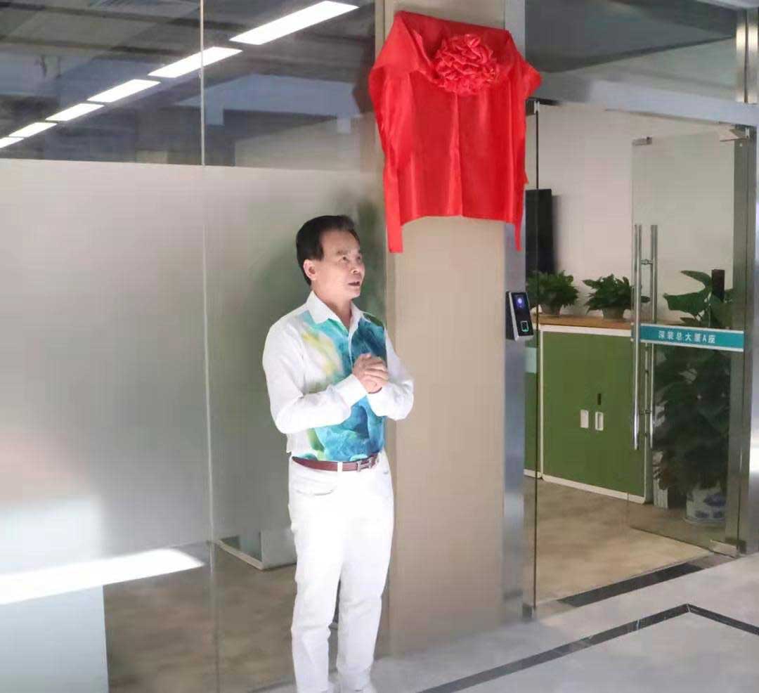 1571216650101929.jpg 李-W.jpg